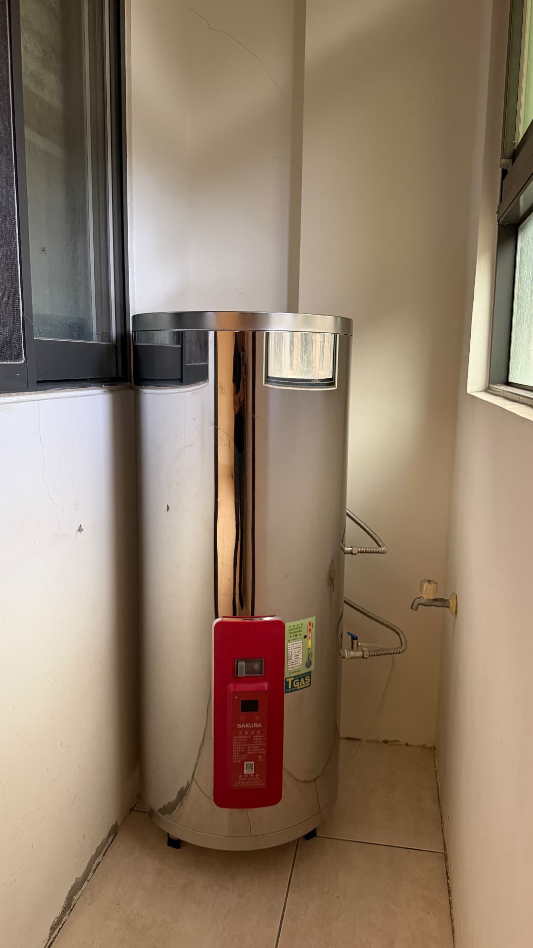 儲熱式電熱水器